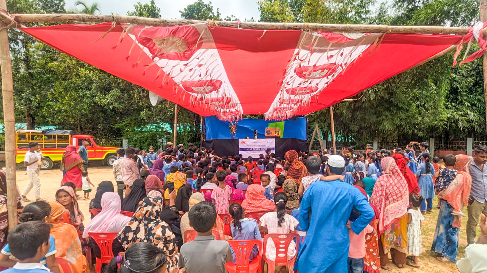 Puppet Shows Promote Safe Migration and Human Trafficking Prevention in Cox’s Bazar